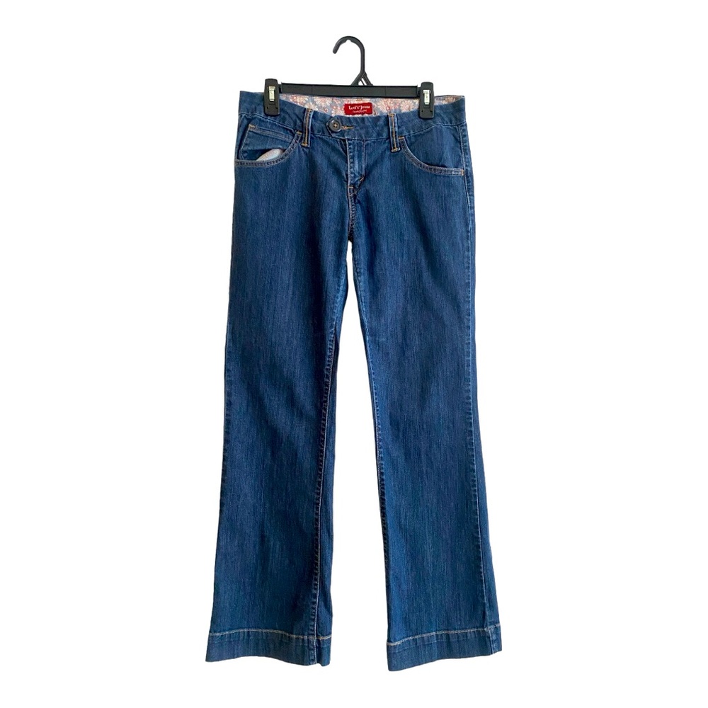 Levi’s Women’s Flare Jeans Size 6 Medium‎